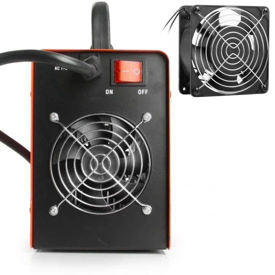 Invertorová auto nabíječka 12V/24V s podporou startu M82498