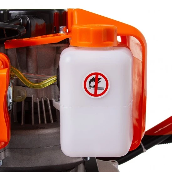 Motorový půdní zemní vrták motor M84001S/01