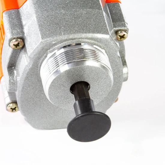 Ponorný vibrátor na beton motor 1250W M77100